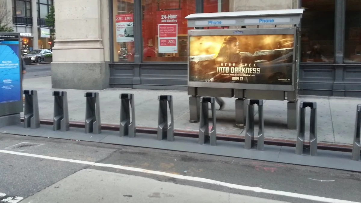 Empty bike dock illustrating the fleet allocation problem in transport operations